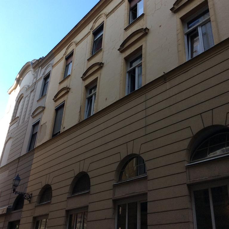 Szundi Szobák Pécs Esterno foto